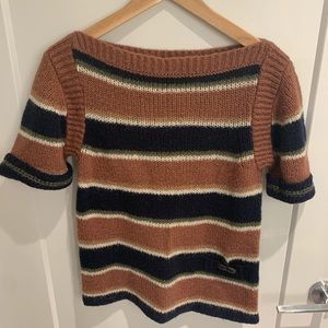 Short sleeve sweater